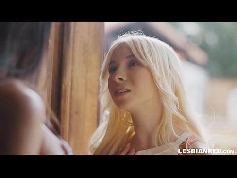 ❤️ Stelpan kemur heim nokkrum mánuðum síðar og endar með því að borða kisu stjúpmömmu sinnar ❤ Anal klám á is.hellporno-com.ru ☑